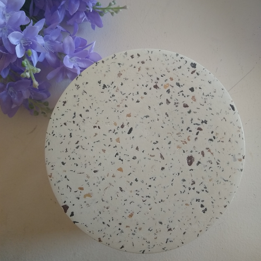 Luxury 36oz Candle In Kyoto Quince Scent